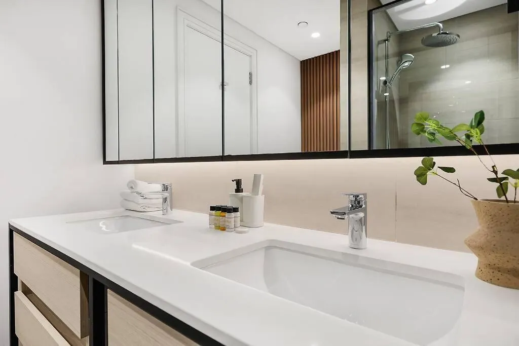 First Class 2Br Serene Retreat In Wilton Dubai